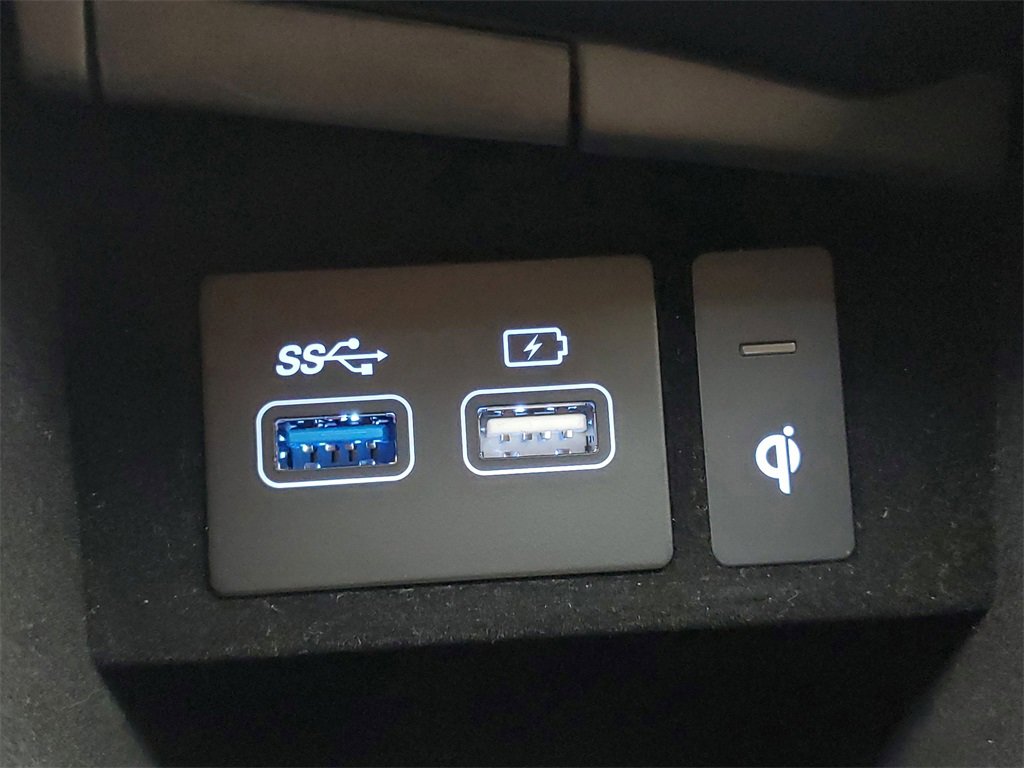 Used 2024 Genesis GV70 2.5T w/ Select Package image 19