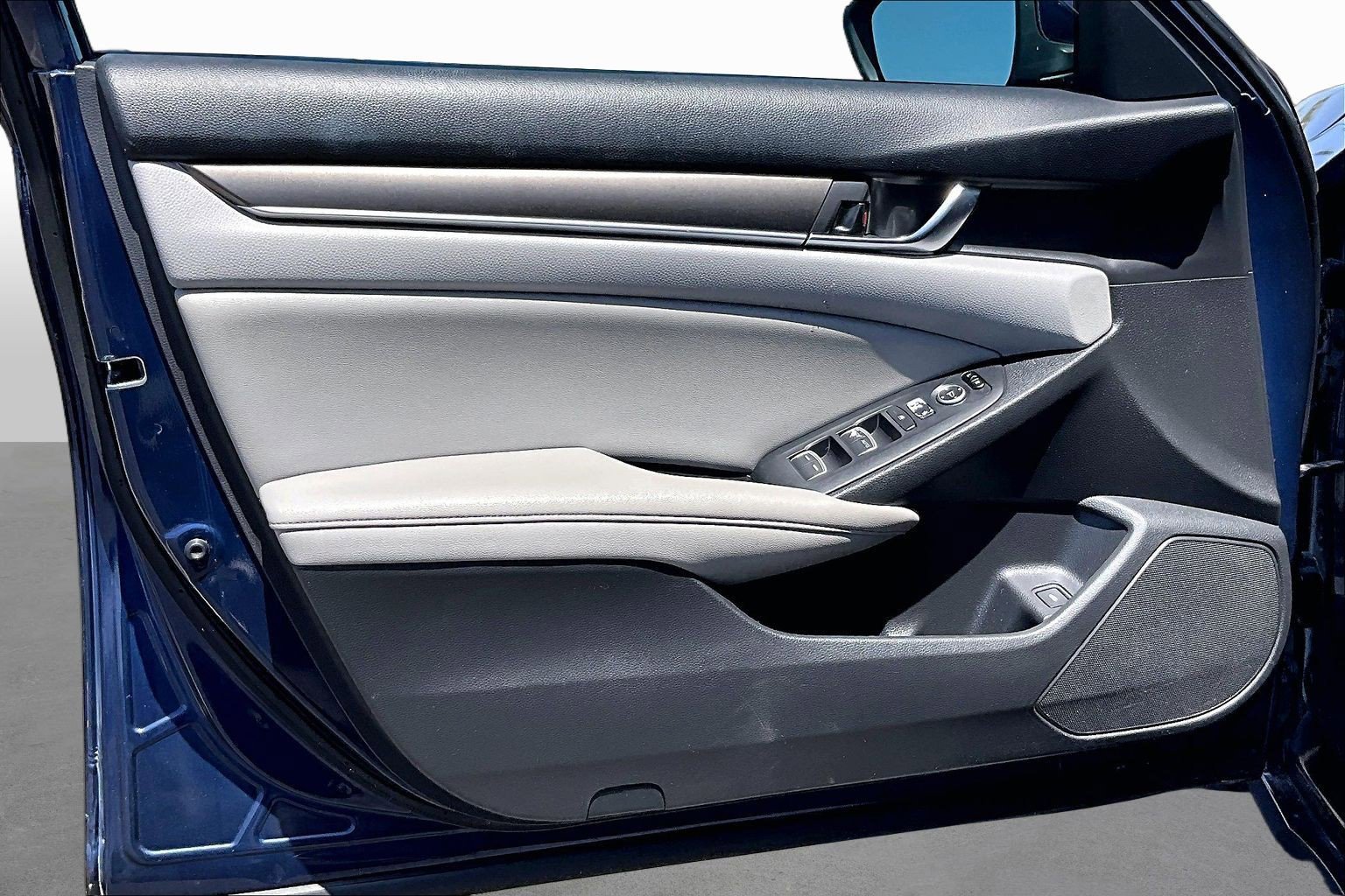 Used 2019 Honda Accord LX image 13