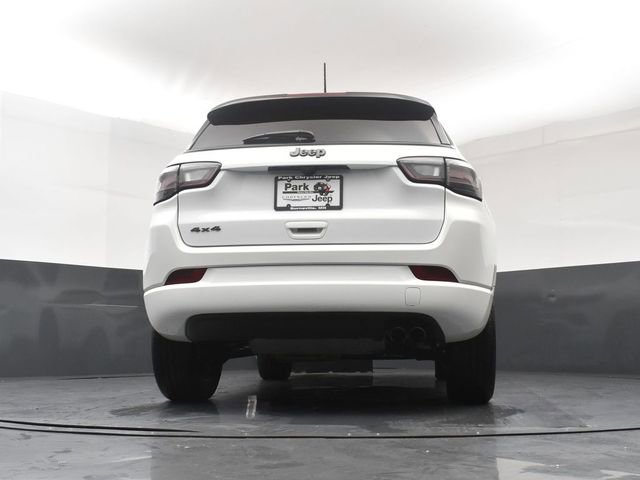 Used 2022 Jeep Compass High Altitude AWD/4WD image 23