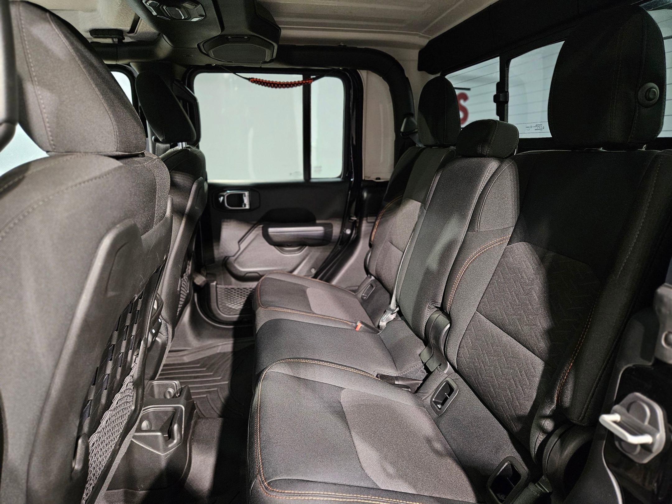 Used 2023 Jeep Gladiator Mojave image 35