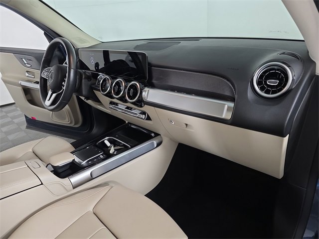 Used 2021 Mercedes-Benz GLB 250 4MATIC image 19