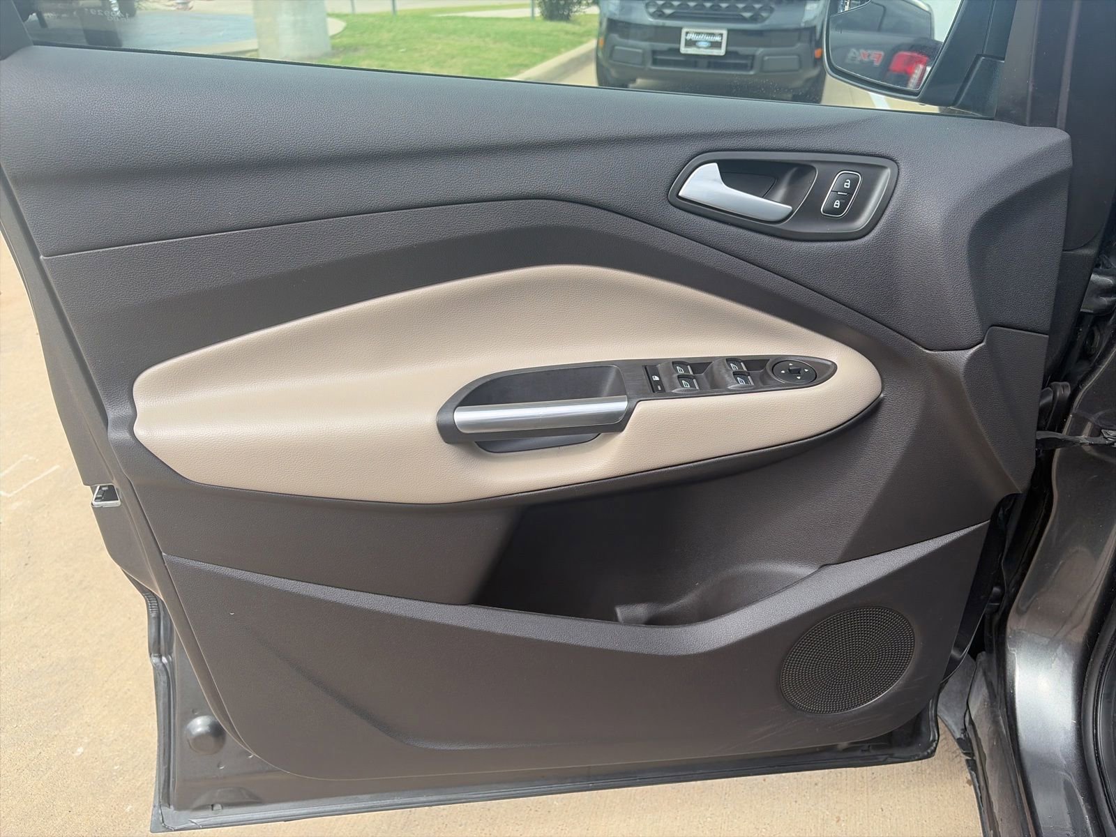 Used 2019 Ford Escape SEL FWD image 12