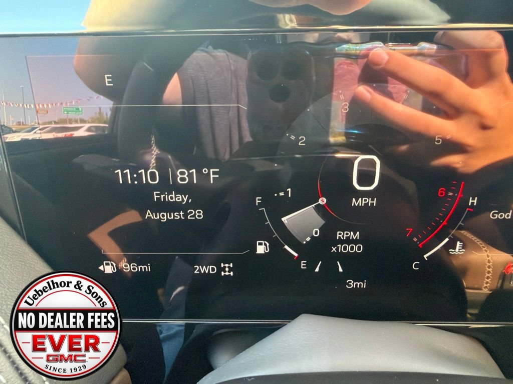 New 2026 GMC Yukon Denali Ultimate AWD/4WD image 35