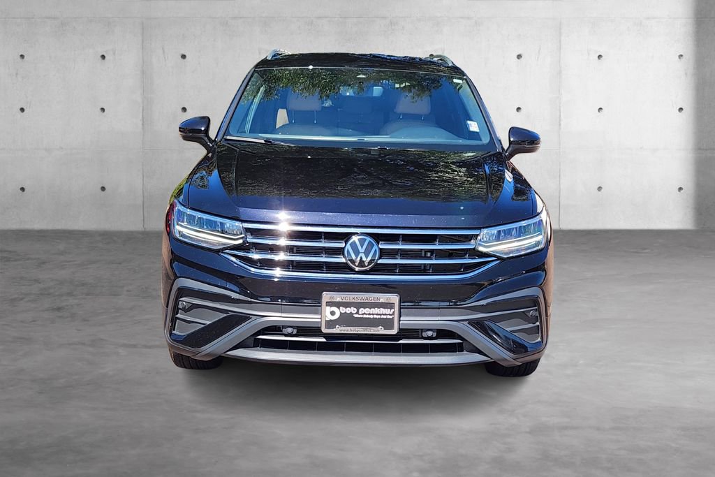 Used 2024 Volkswagen Tiguan SE image 24