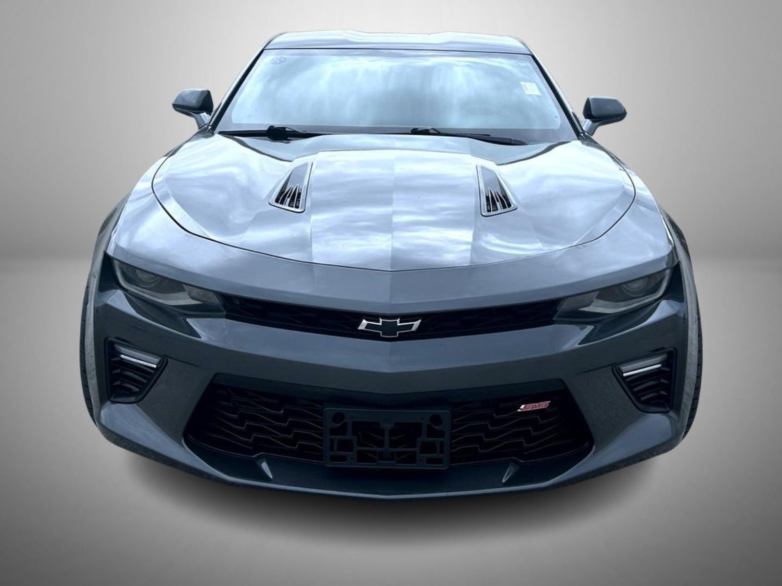 Certified 2018 Chevrolet Camaro SS image 2