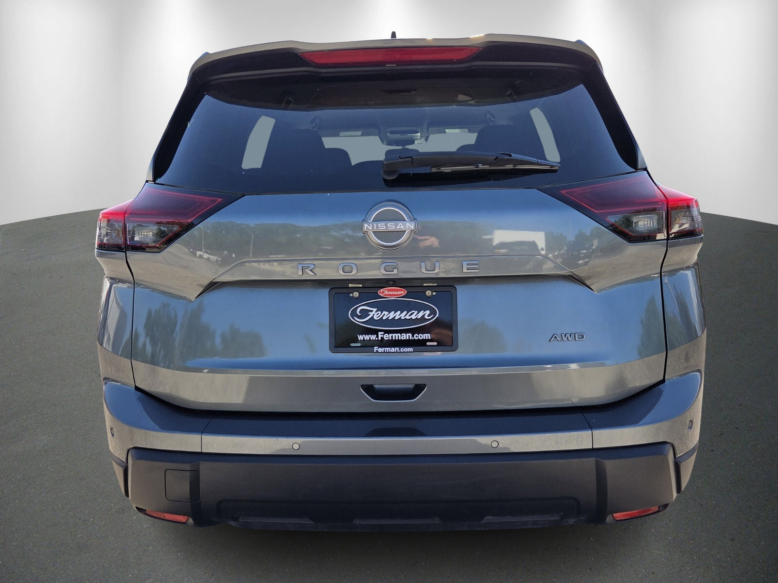 Used 2024 Nissan Rogue S image 6