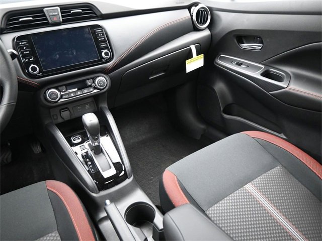 New 2025 Nissan Versa SR w/ Trunk Package image 11