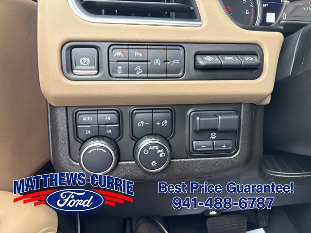 Used 2021 Chevrolet Tahoe Premier w/ Premium Package AWD/4WD image 29