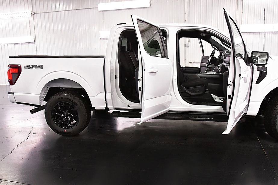 New 2026 Ford F150 XLT w/ Equipment Group 302A MID image 35