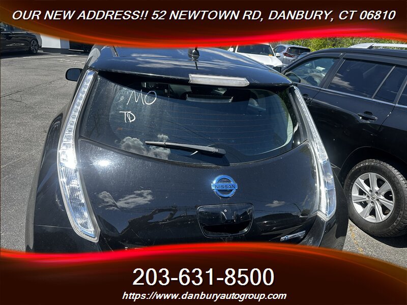 Used 2017 Nissan Leaf SV w/ Premium Package FWD image 4