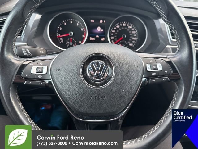 Used 2020 Volkswagen Tiguan SE R-Line w/ 3rd Row Seat Package AWD/4WD image 19