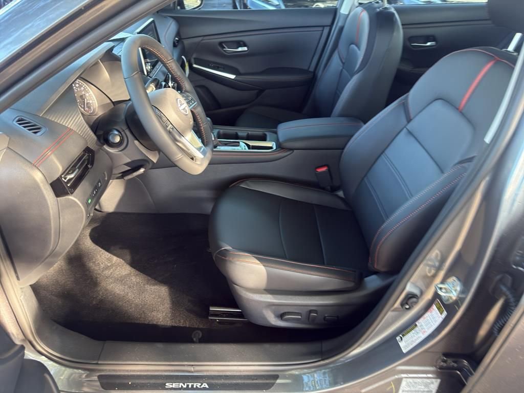 New 2025 Nissan Sentra SR image 15