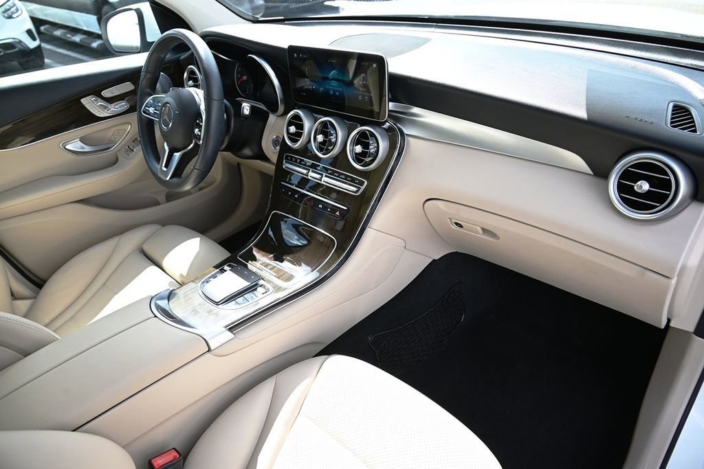 Used 2020 Mercedes-Benz GLC 300 GLC 300 image 9