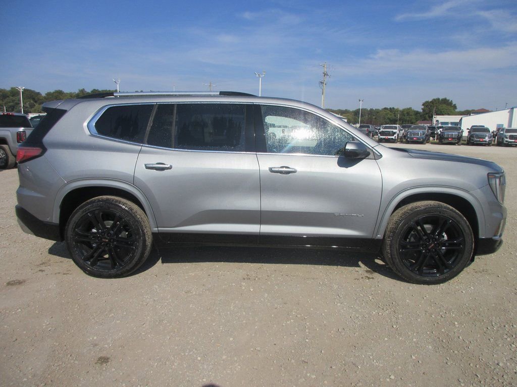 New 2026 GMC Acadia Denali w/ Super Cruise Package image 3