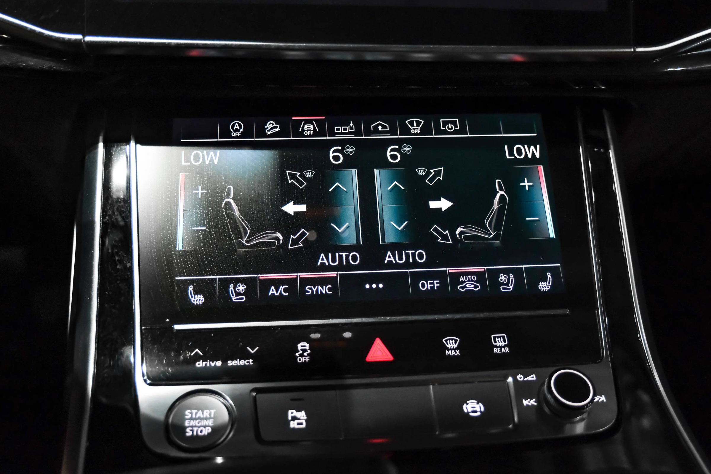 Used 2019 Audi Q8 Prestige w/ Year 1 Package AWD/4WD image 25