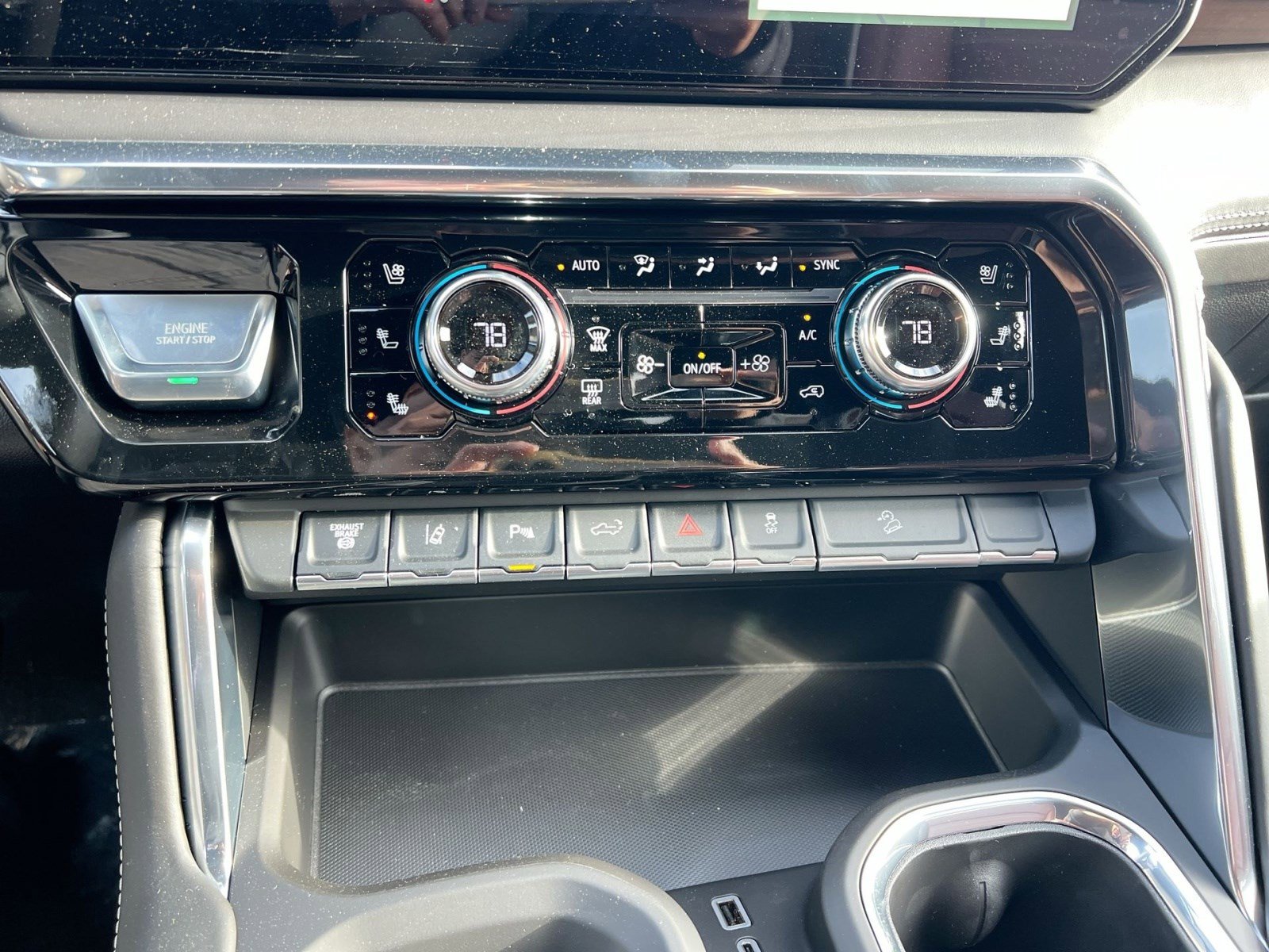 New 2026 GMC Sierra 2500 Denali Ultimate w/ Snow Plow Prep/Camper Package image 18