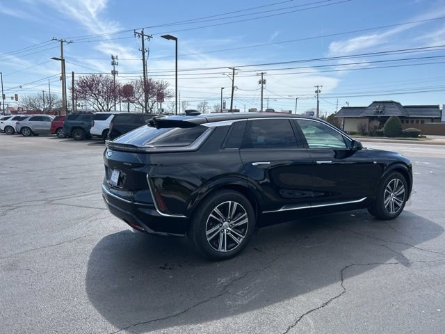 Used 2024 Cadillac Lyriq Luxury w/ LPO, Floor Liner Package image 6