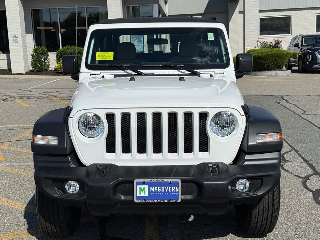 Used 2023 Jeep Wrangler Sport AWD/4WD image 9