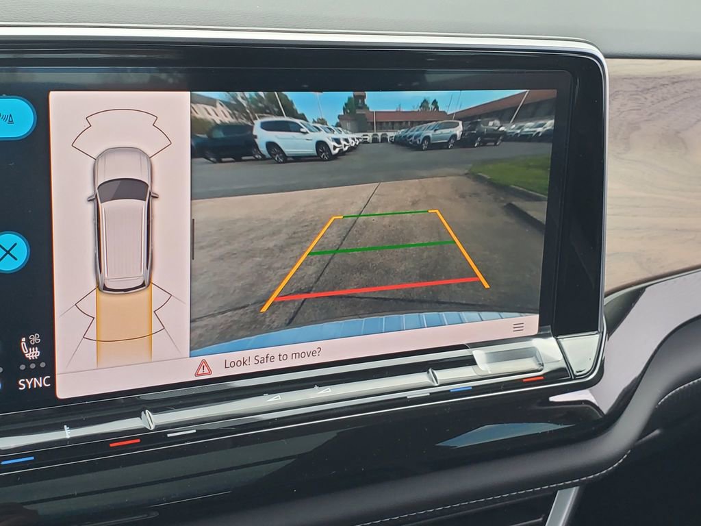 New 2026 Volkswagen Atlas SE FWD image 27