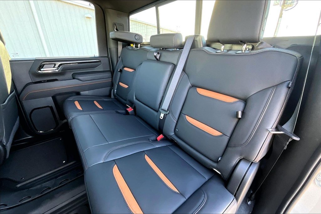 New 2026 GMC Sierra 2500 AT4 w/ AT4 Premium Plus Package AWD/4WD image 17