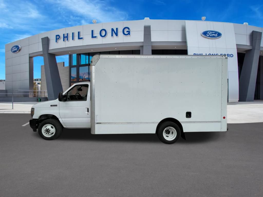 New 2024 Ford E-450 and Econoline 450 Super Duty w/ Driver's Safety Package RWD image 4