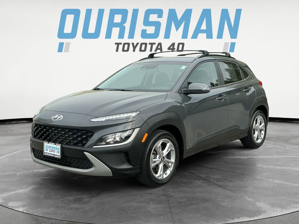 Used 2023 Hyundai Kona SEL AWD/4WD image 3