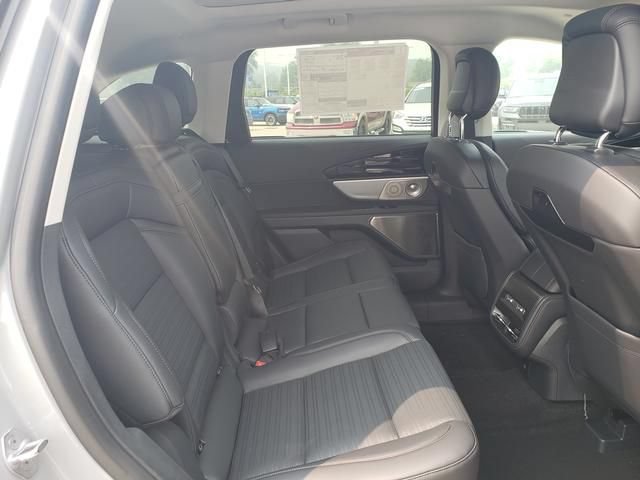 New 2026 Lincoln Nautilus Reserve AWD/4WD image 19