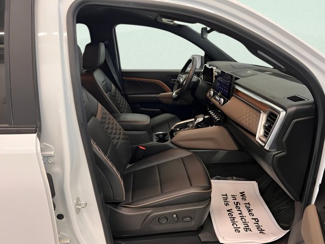 Certified 2025 GMC Canyon Denali AWD/4WD image 21