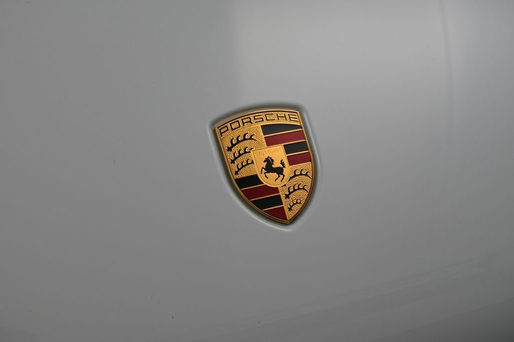 Certified 2026 Porsche Macan AWD/4WD image 13