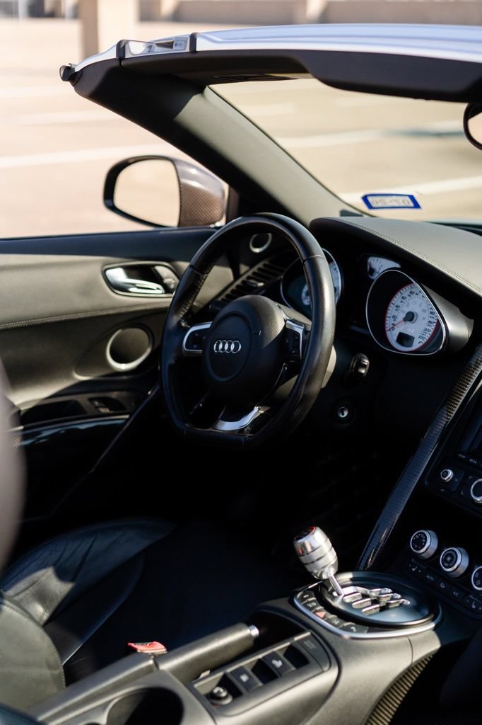 Used 2012 Audi R8 V10 AWD/4WD image 32
