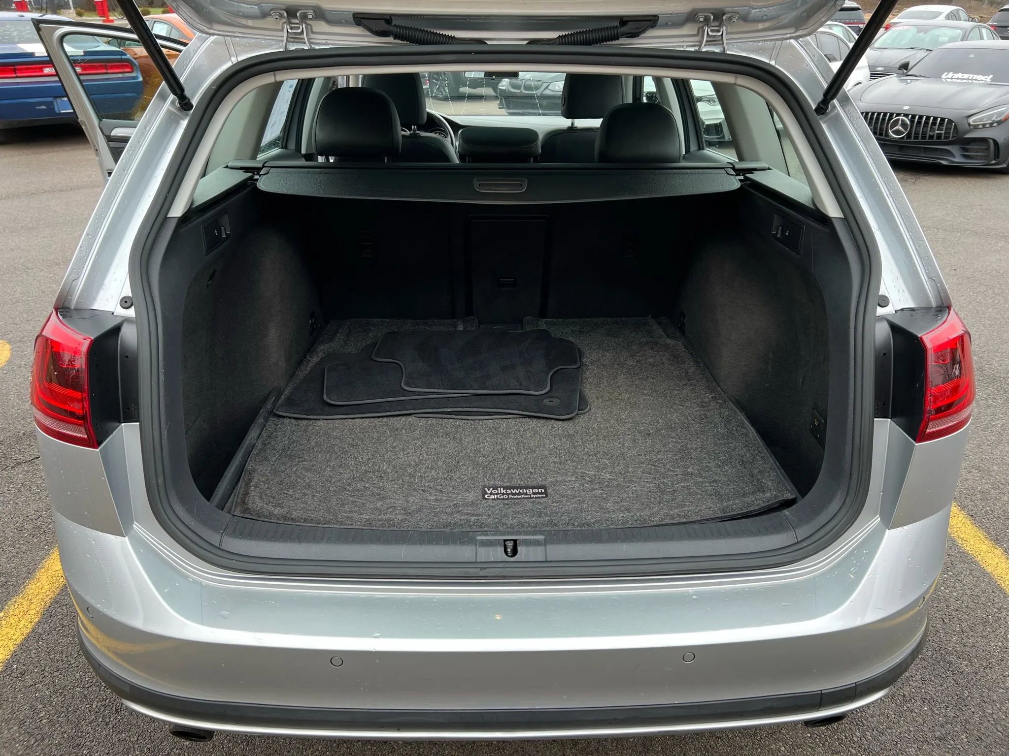 Used 2017 Volkswagen Golf Alltrack SE image 33