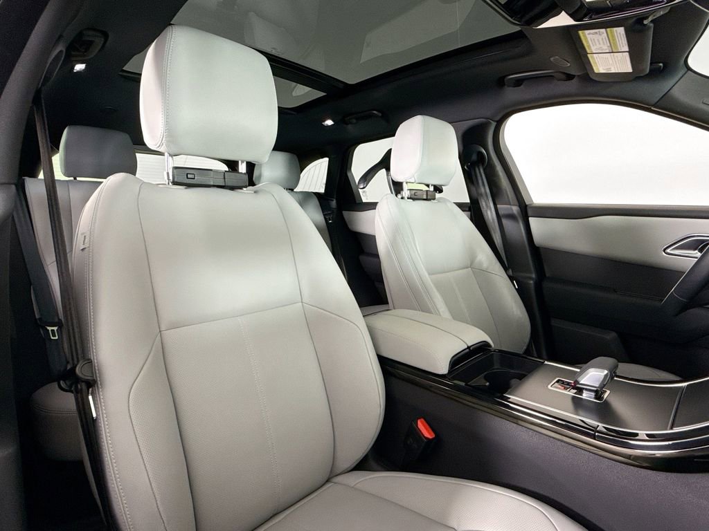 Used 2024 Land Rover Range Rover Velar Dynamic SE image 14