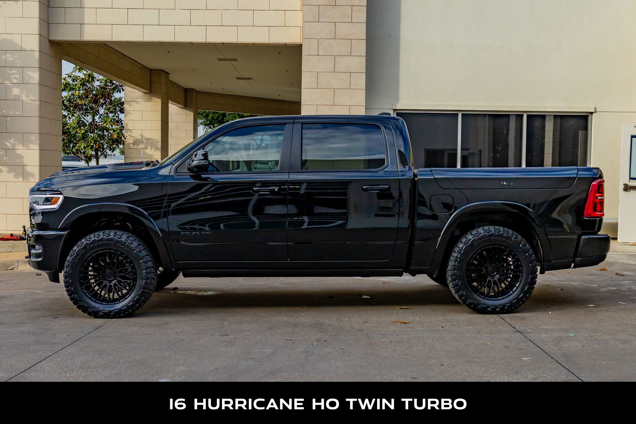 Used 2025 RAM 1500 Limited image 6
