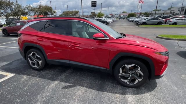 Used 2023 Hyundai Tucson Limited w/ Cargo Package AWD/4WD image 3