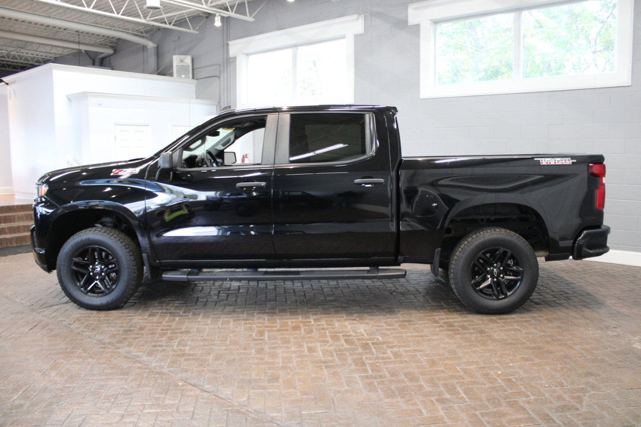 Used 2019 Chevrolet Silverado 1500 Custom Trail Boss w/ Custom Convenience Package image 4