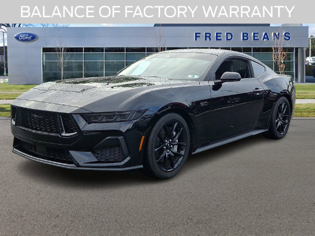 Used 2025 Ford Mustang GT RWD image 3