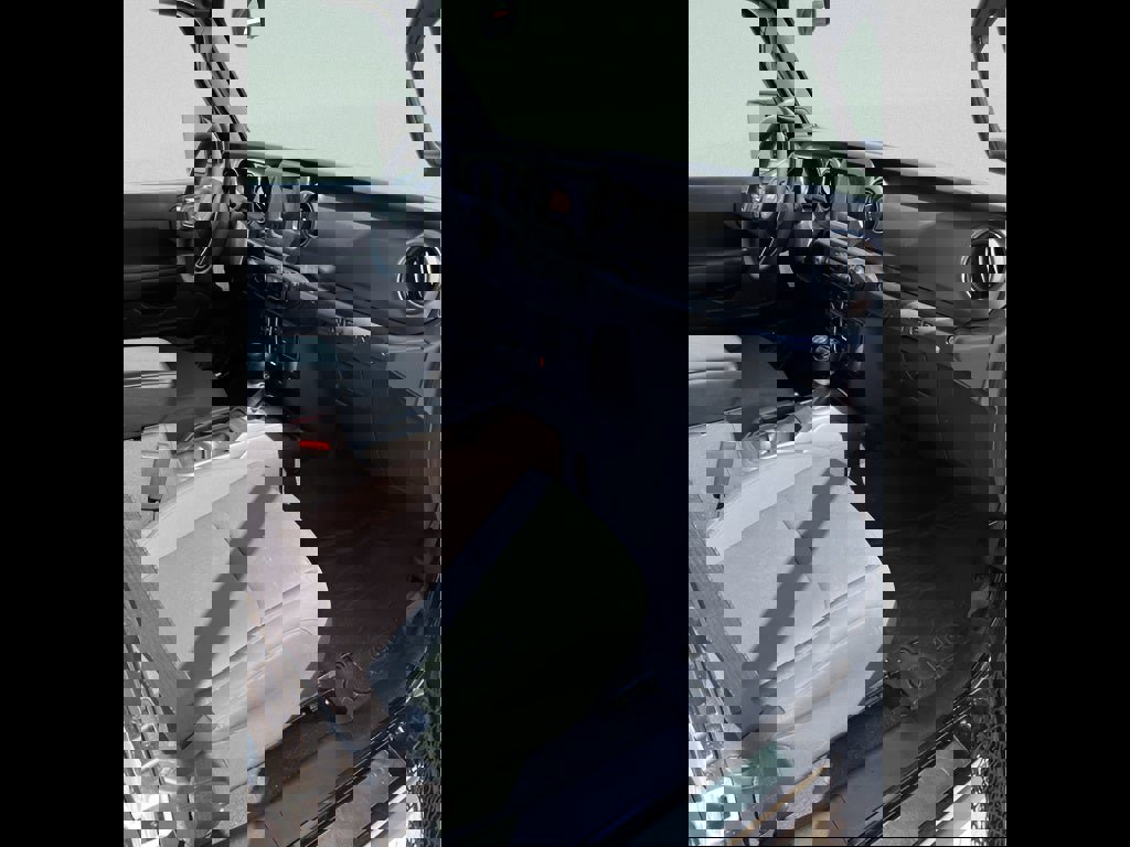 Used 2023 Jeep Wrangler Unlimited image 16