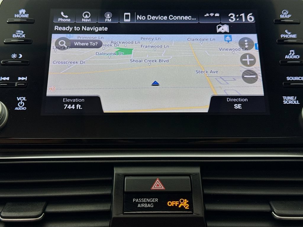 Used 2018 Honda Accord Touring image 15