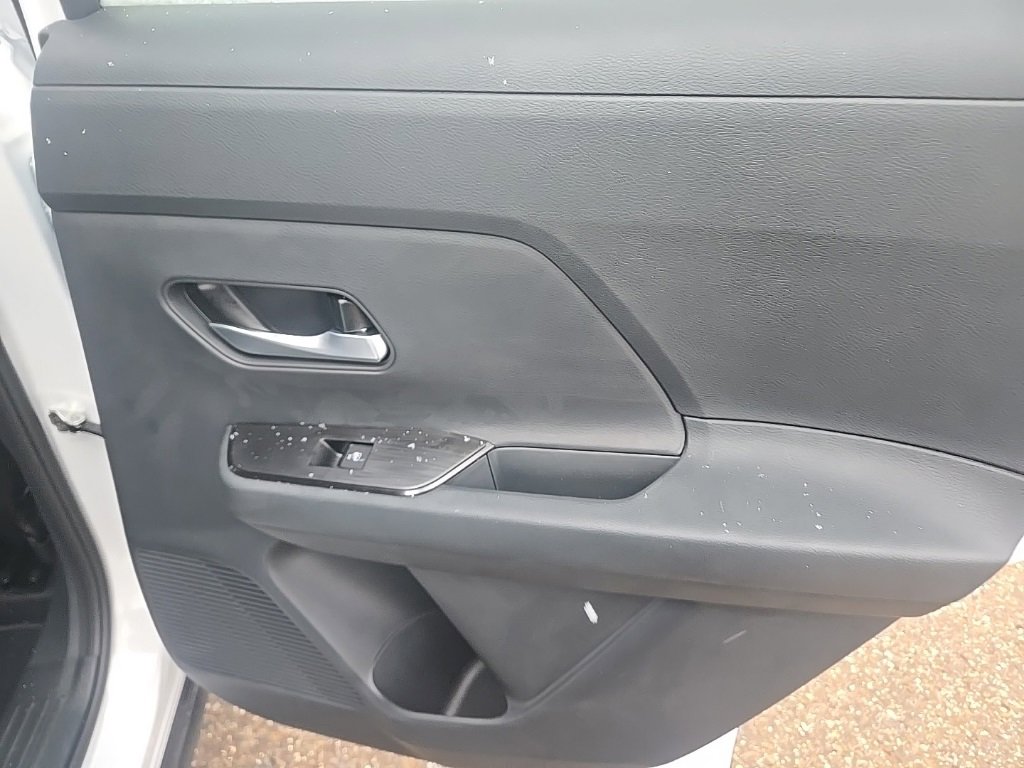 New 2026 Nissan Kicks SV image 28