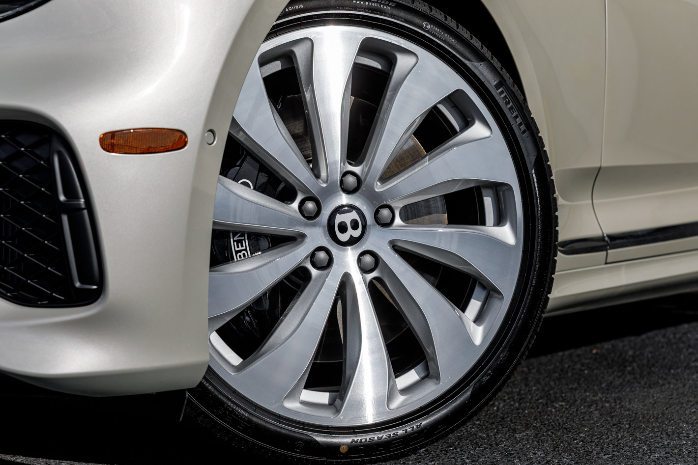 New 2026 Bentley Continental GTC image 2