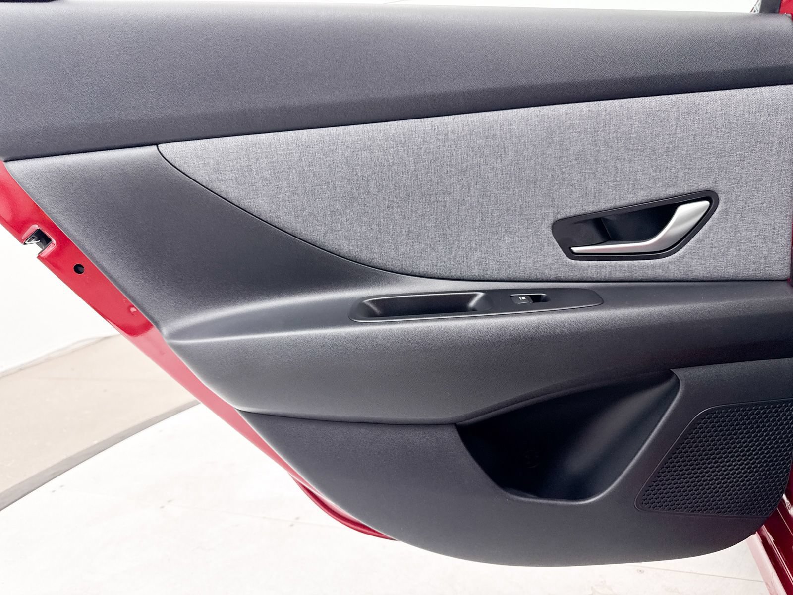 Used 2024 Hyundai Elantra Limited FWD image 34