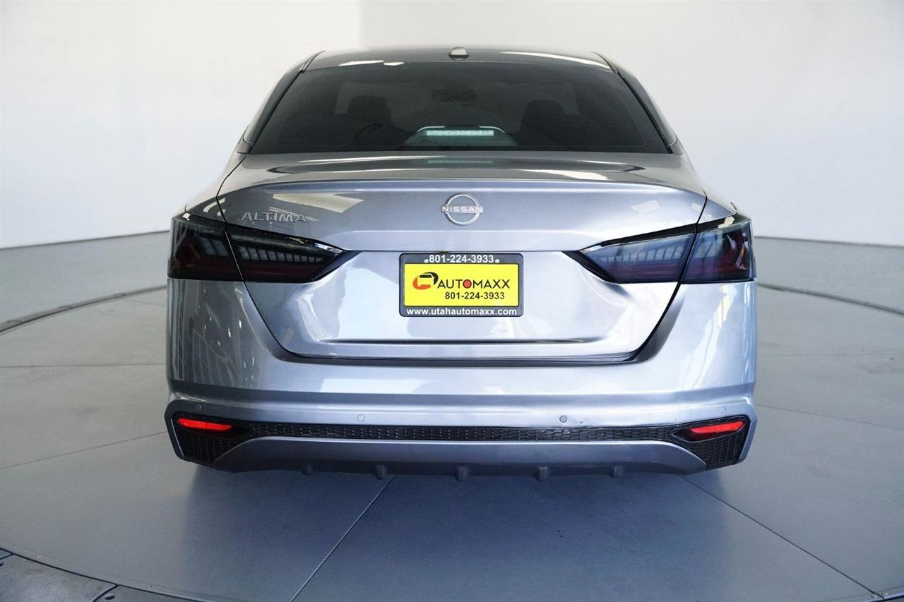 Used 2025 Nissan Altima 2.5 SV FWD image 5