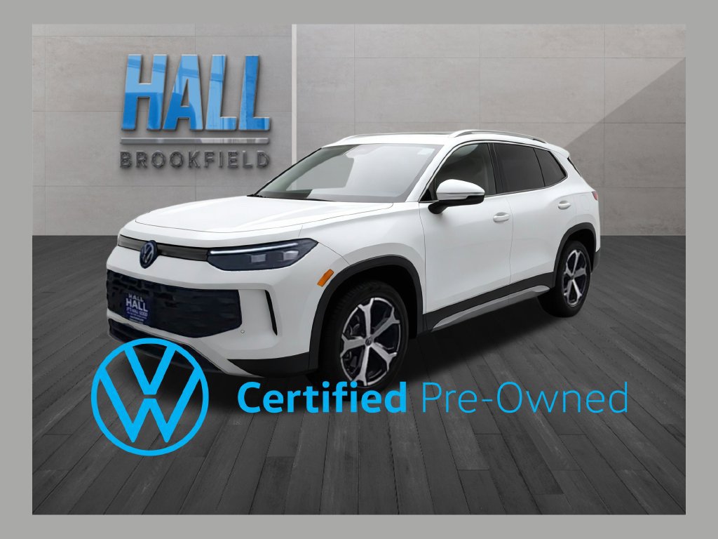 Certified 2026 Volkswagen Tiguan SE AWD/4WD image 1