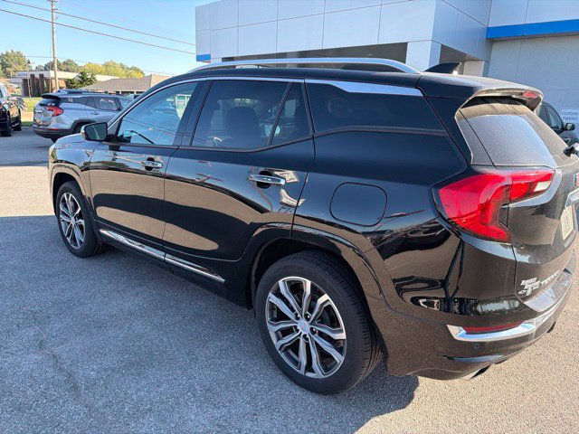 Used 2018 GMC Terrain Denali w/ Comfort Package AWD/4WD image 19