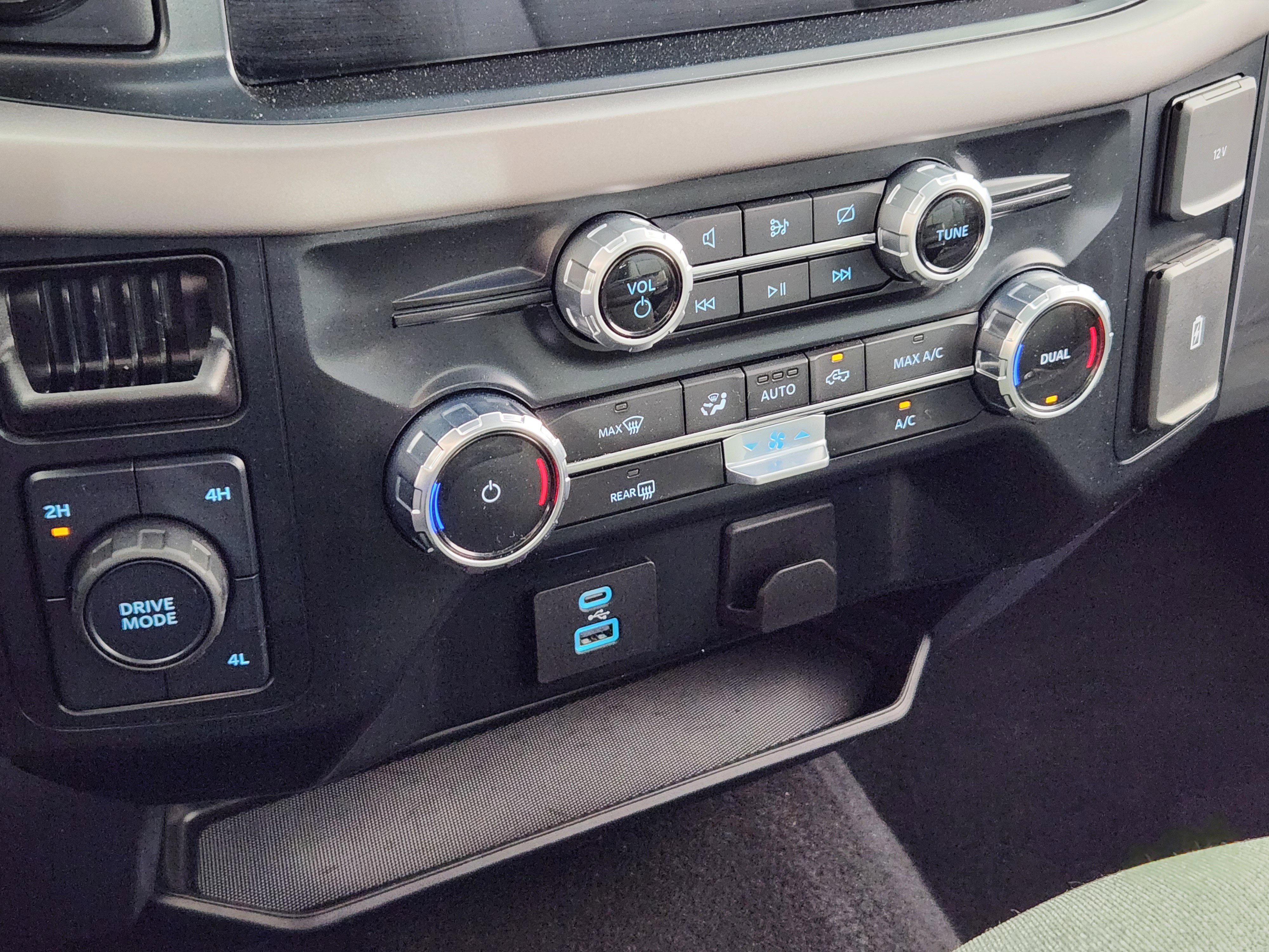Used 2024 Ford F150 XLT image 24