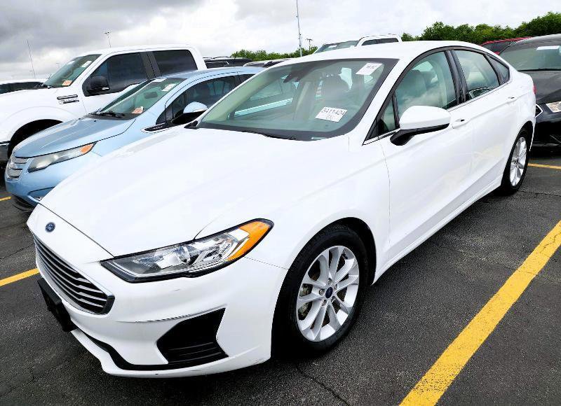 Used 2020 Ford Fusion SE w/ Fleet SE Value Package image 3