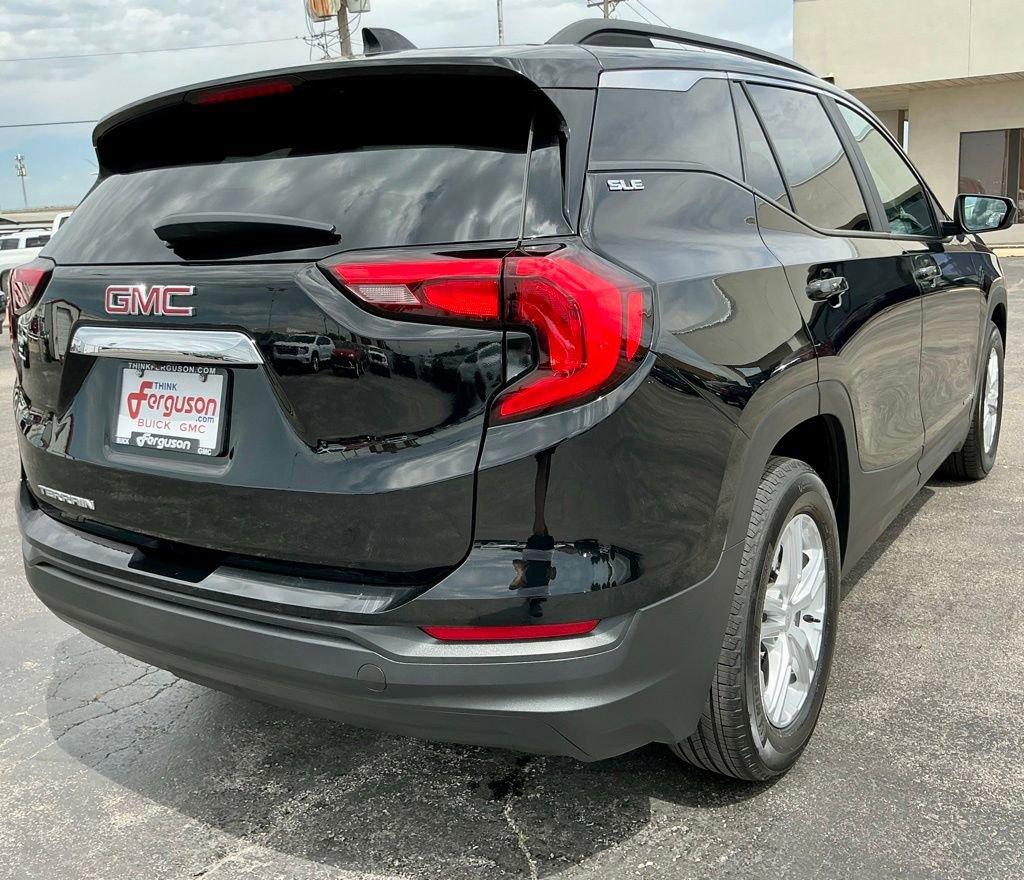 Used 2021 GMC Terrain SLE w/ Driver Convenience Package FWD image 20