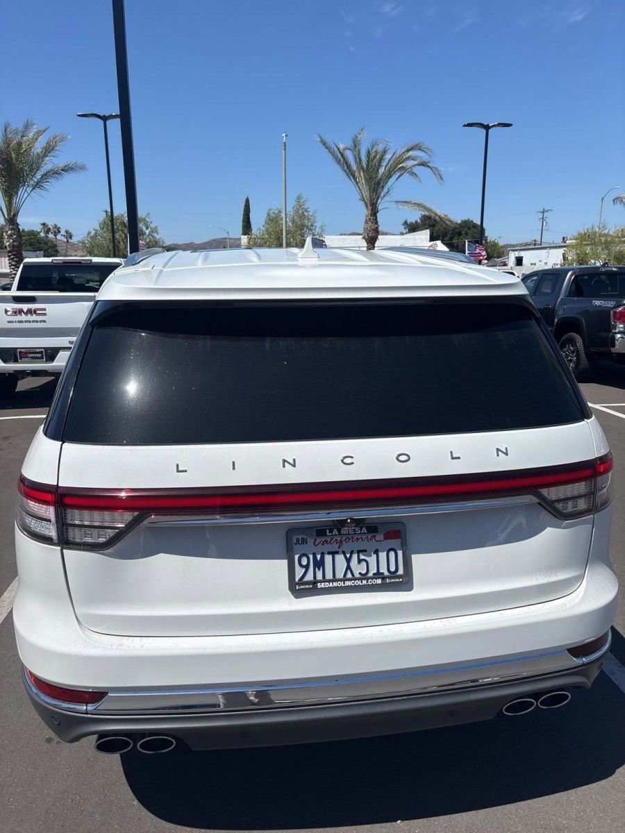Used 2024 Lincoln Aviator Reserve AWD/4WD image 12