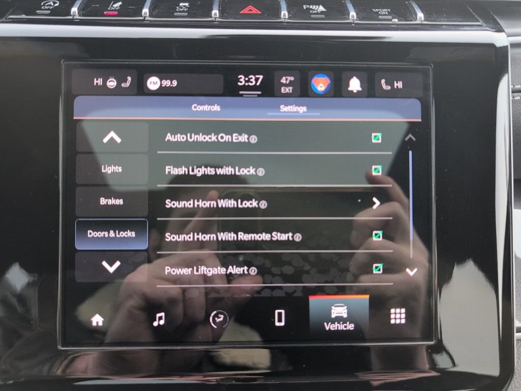 Used 2023 Jeep Grand Cherokee Altitude image 48