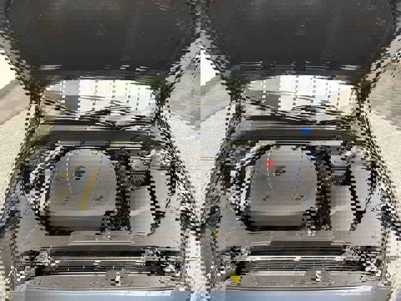 Used 2019 Volvo S60 T6 Momentum w/ Premium Package image 28